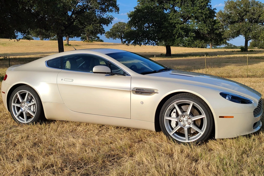 2007 Aston Martin V8 Vantage (2006-2017) - Image 12 of 31