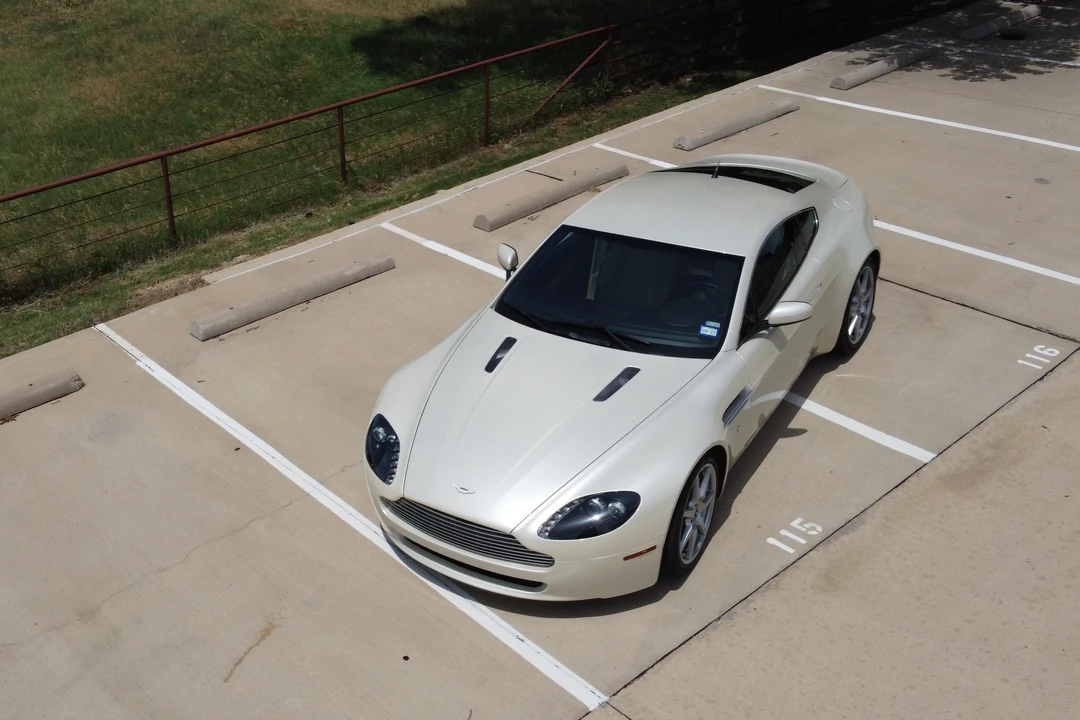 2007 Aston Martin V8 Vantage (2006-2017) - Image 28 of 31