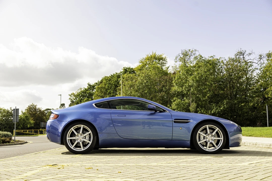 2007 Aston Martin V8 Vantage (2006-2017) - Image 5 of 31
