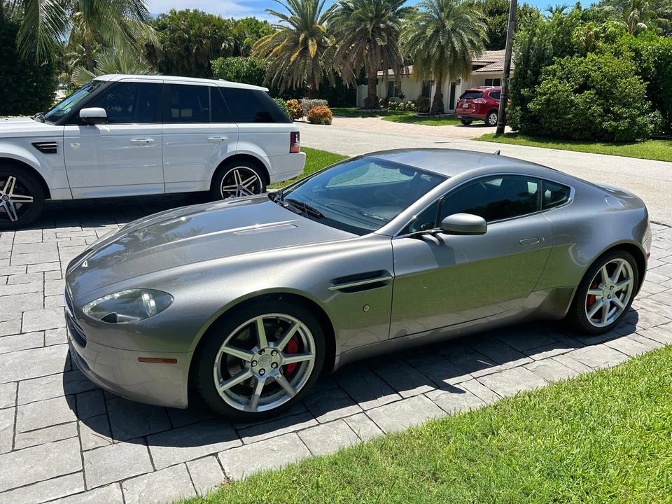 2007 Aston Martin V8 Vantage (2006-2017) - Image 9 of 31