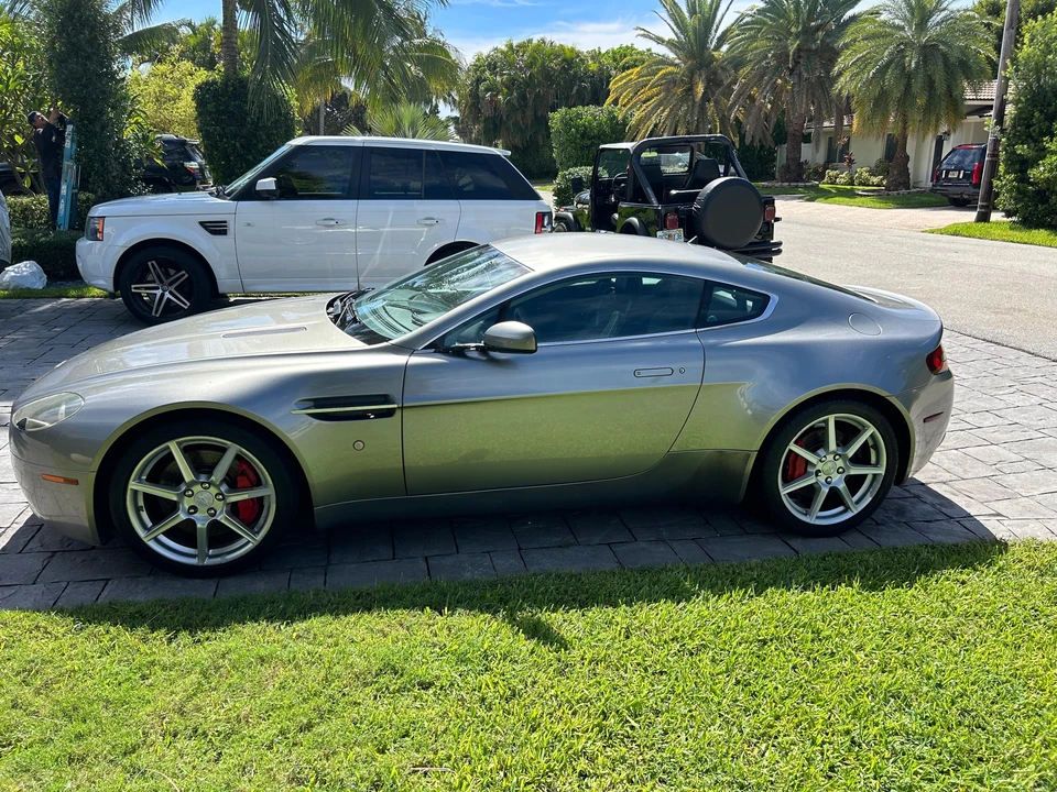 2007 Aston Martin V8 Vantage (2006-2017) - Image 10 of 31