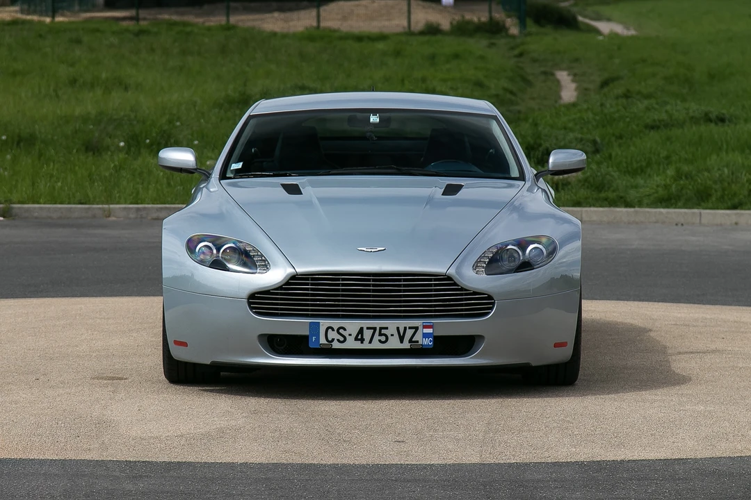 2007 Aston Martin V8 Vantage (2006-2017) - Image 10 of 31