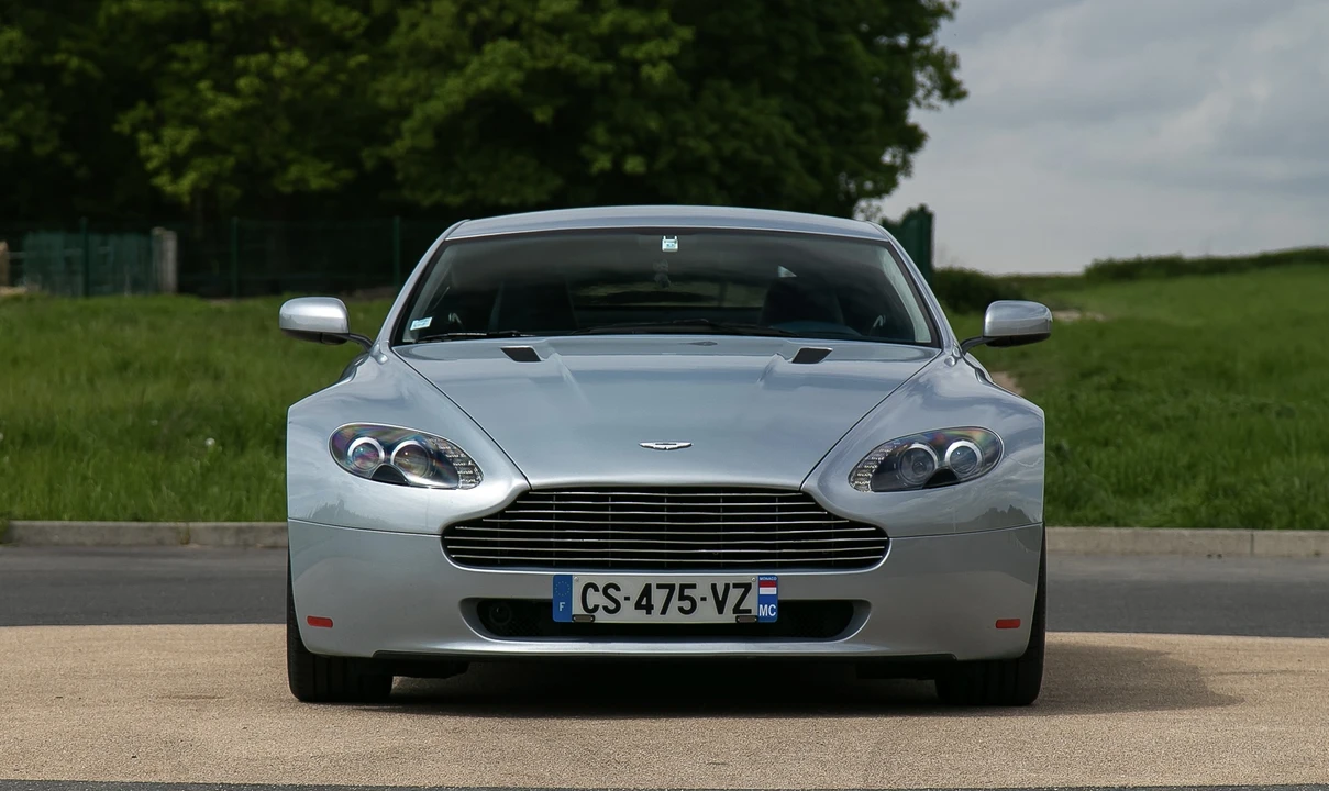 2007 Aston Martin V8 Vantage (2006-2017) - Image 2 of 31
