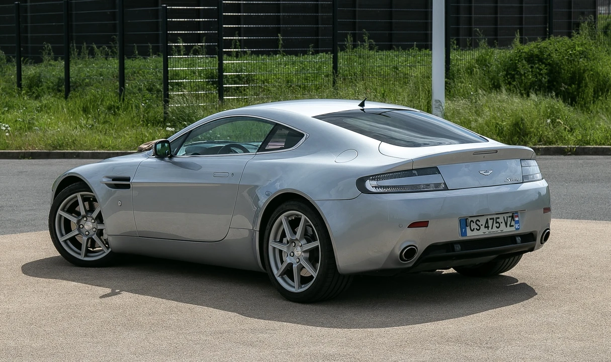 2007 Aston Martin V8 Vantage (2006-2017) - Image 5 of 31