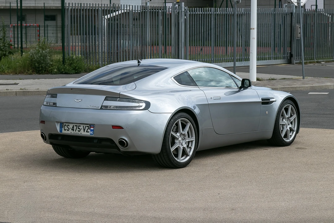 2007 Aston Martin V8 Vantage (2006-2017) - Image 7 of 31