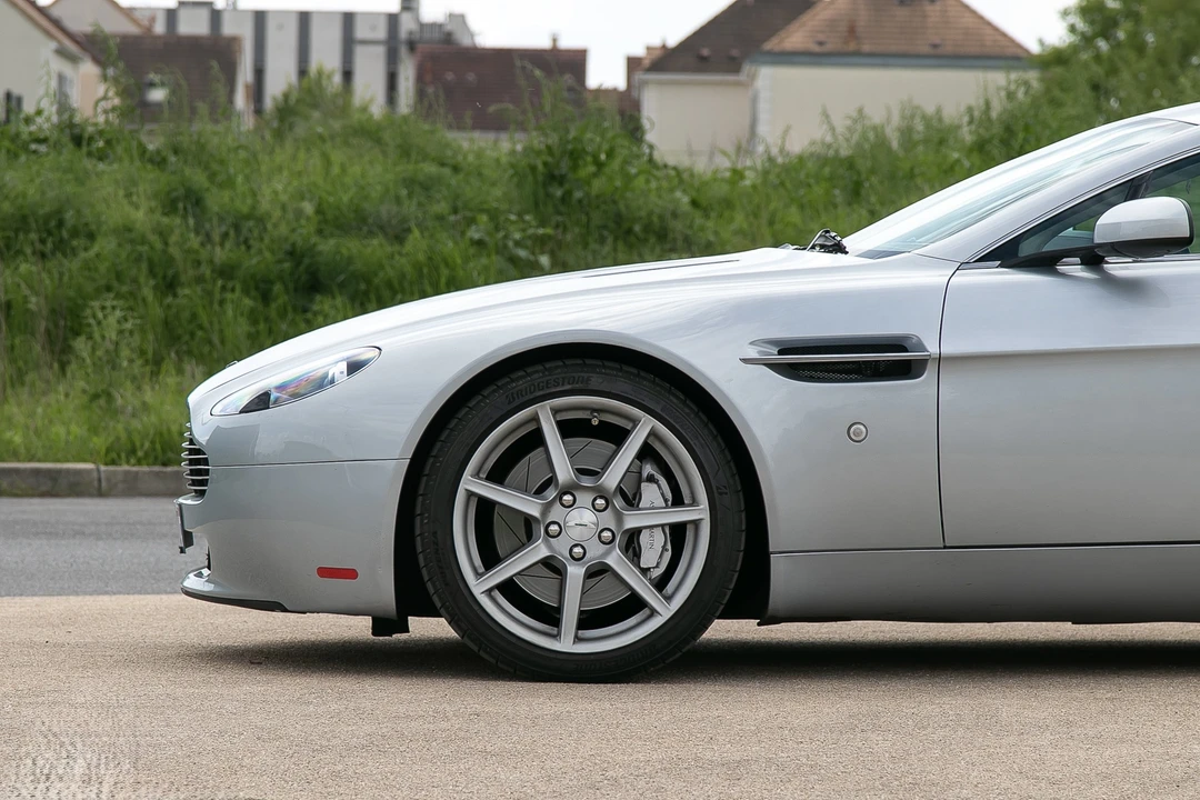 2007 Aston Martin V8 Vantage (2006-2017) - Image 30 of 31