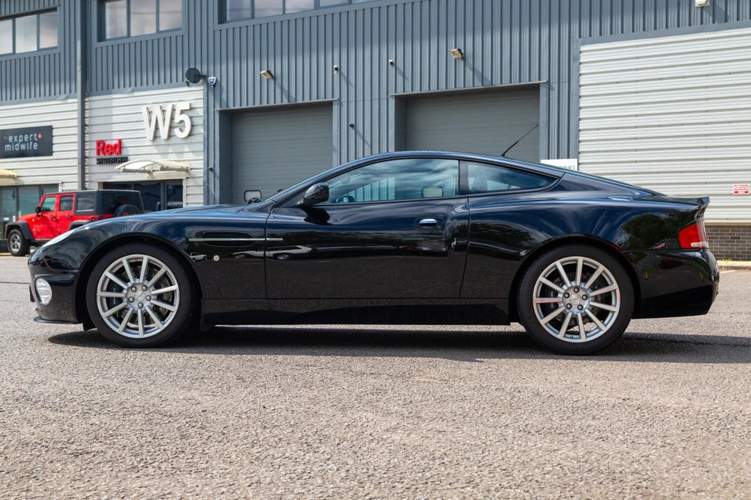 2007 Aston Martin Vanquish 1st Gen - Image 9 of 30