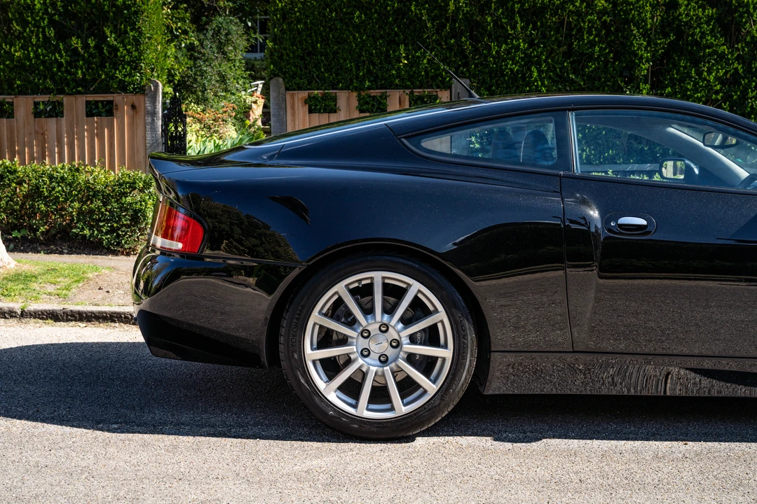 2007 Aston Martin Vanquish 1st Gen - Image 26 of 31