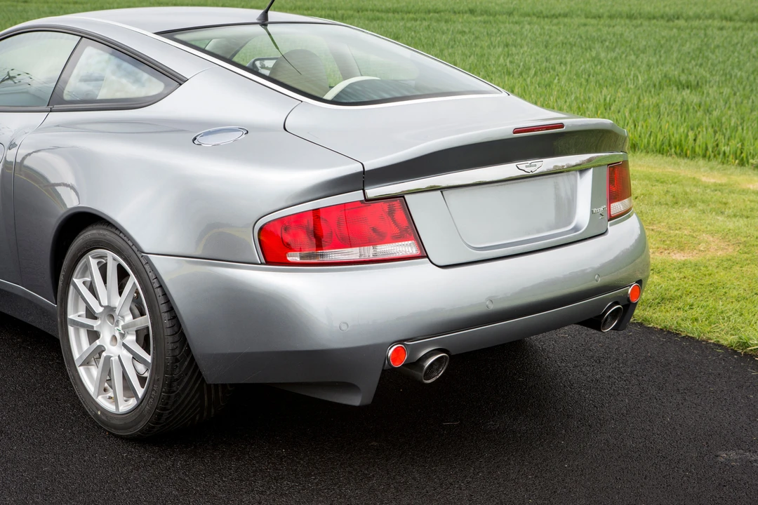 2007 Aston Martin Vanquish 1st Gen - Image 17 of 31