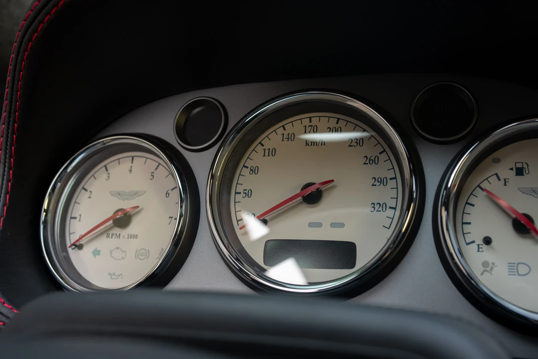 2007 Aston Martin Vanquish 1st Gen - Image 25 of 31