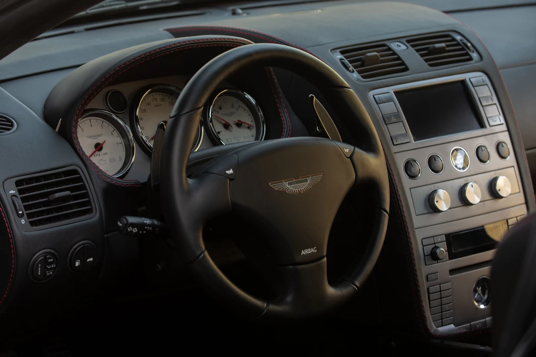 2007 Aston Martin Vanquish 1st Gen - Image 19 of 31