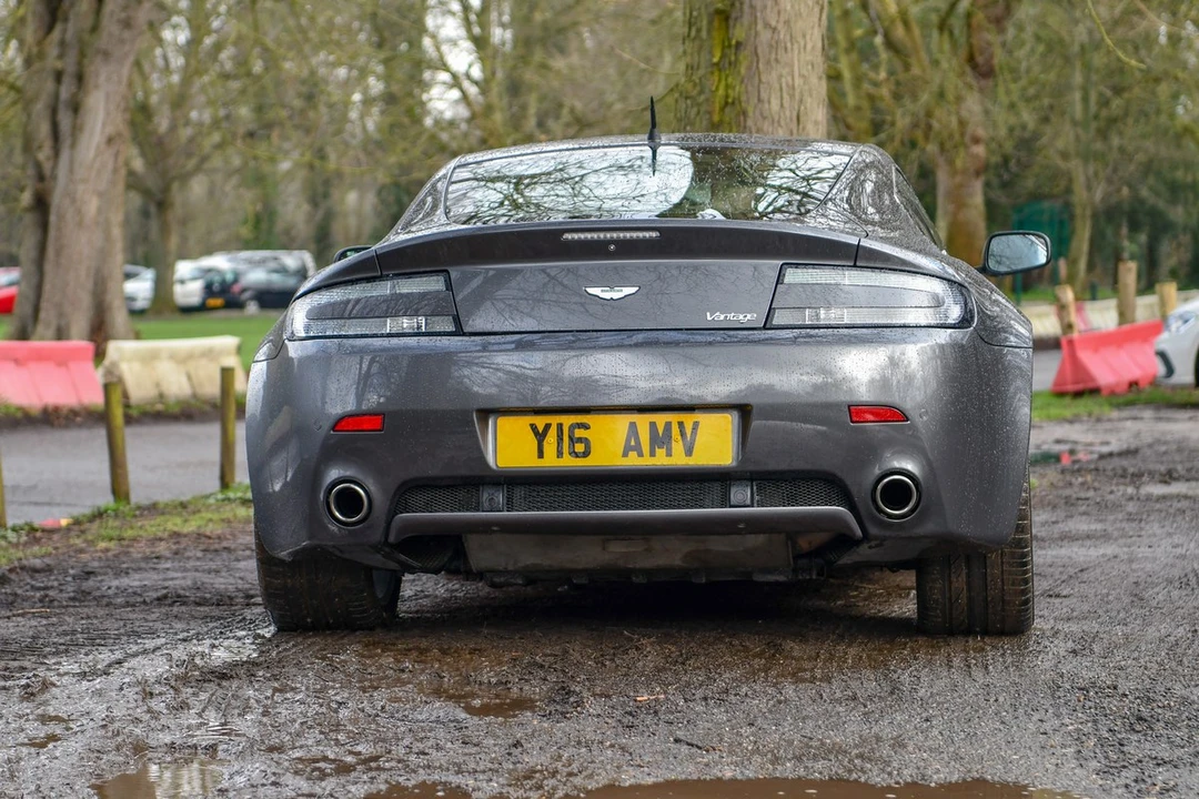 2007 Aston Martin V8 Vantage (2006-2017) - Image 12 of 30