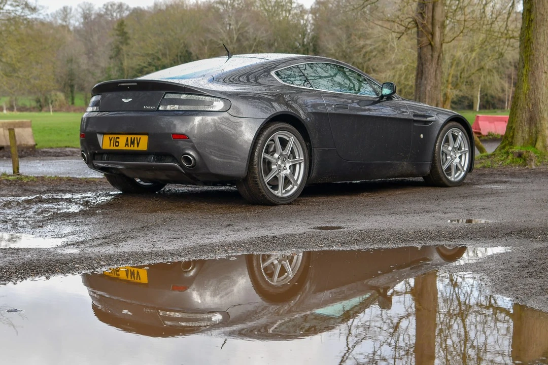 2007 Aston Martin V8 Vantage (2006-2017) - Image 10 of 30
