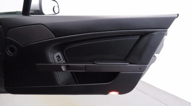 2007 Aston Martin Vantage - Image 16 of 17