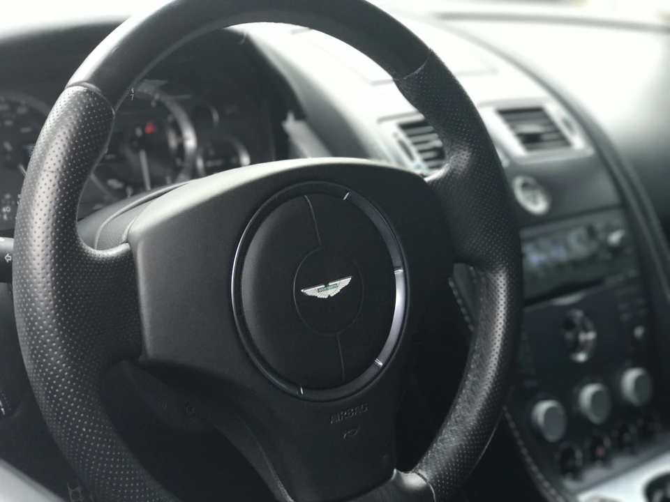2007 Aston Martin Vantage - Image 6 of 17