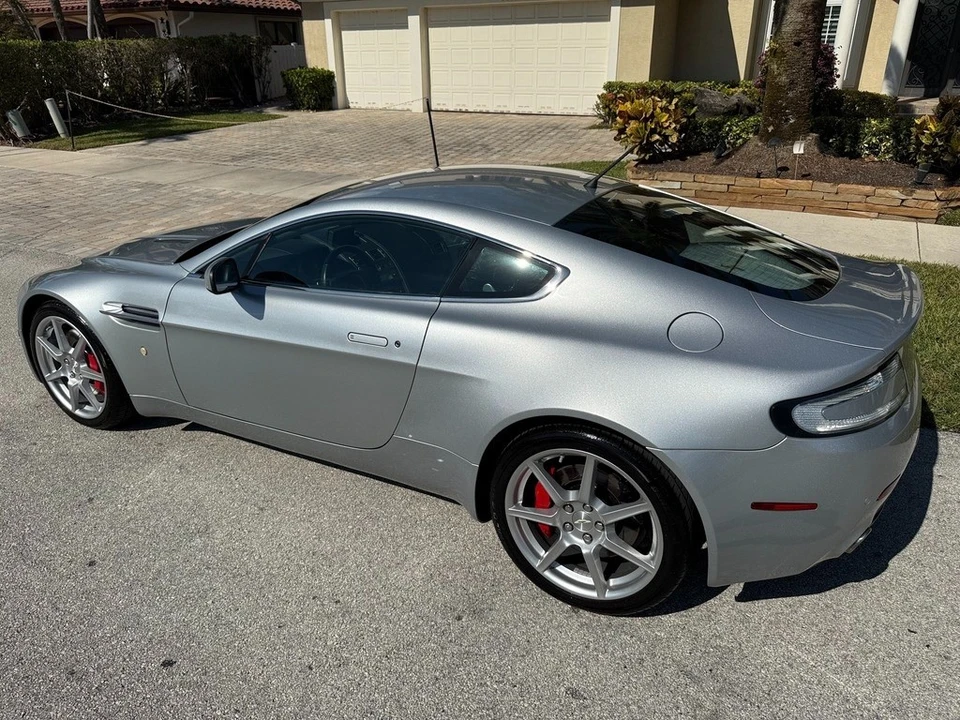 2007 Aston Martin V8 Vantage (2006-2017) - Image 9 of 21