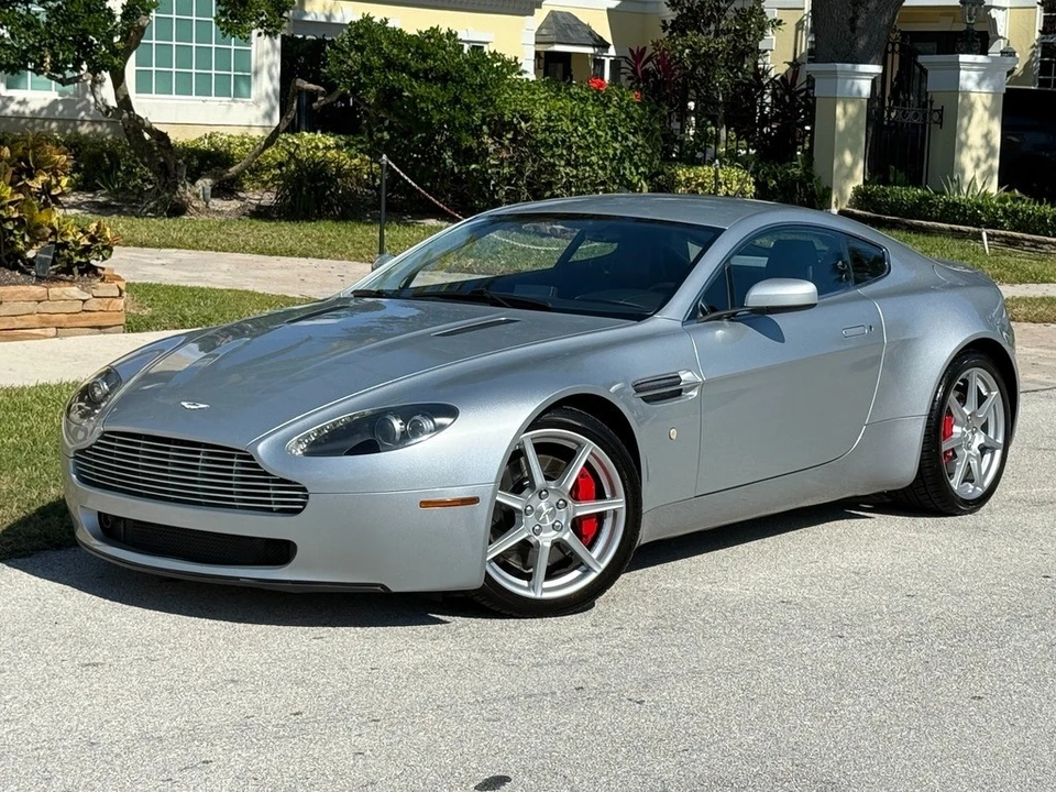 2007 Aston Martin V8 Vantage (2006-2017) - Image 12 of 21