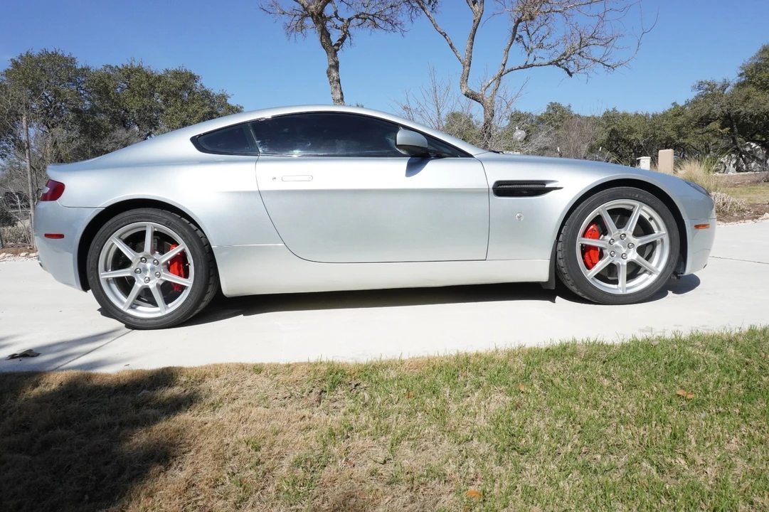 2007 Aston Martin V8 Vantage (2006-2017) - Image 12 of 31