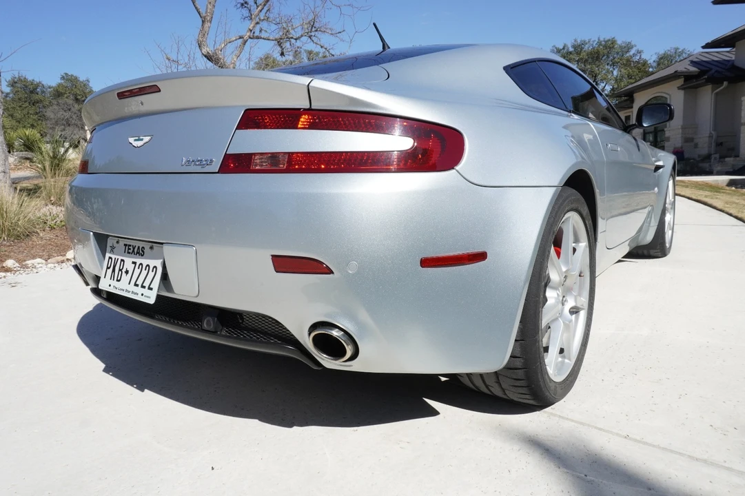 2007 Aston Martin V8 Vantage (2006-2017) - Image 10 of 31