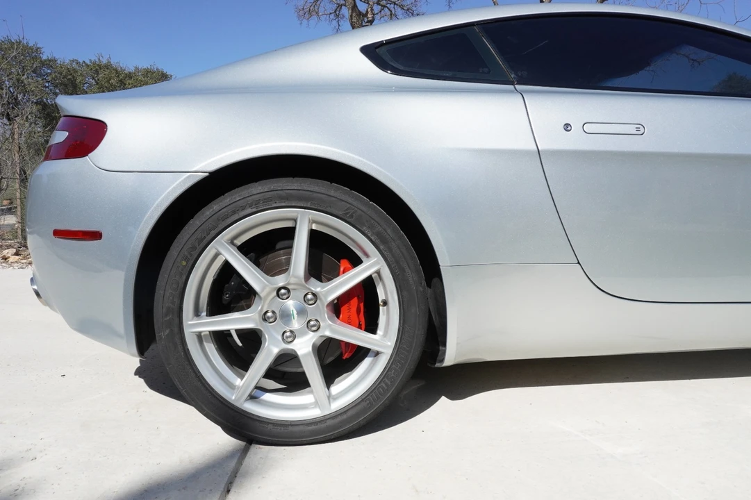 2007 Aston Martin V8 Vantage (2006-2017) - Image 15 of 31