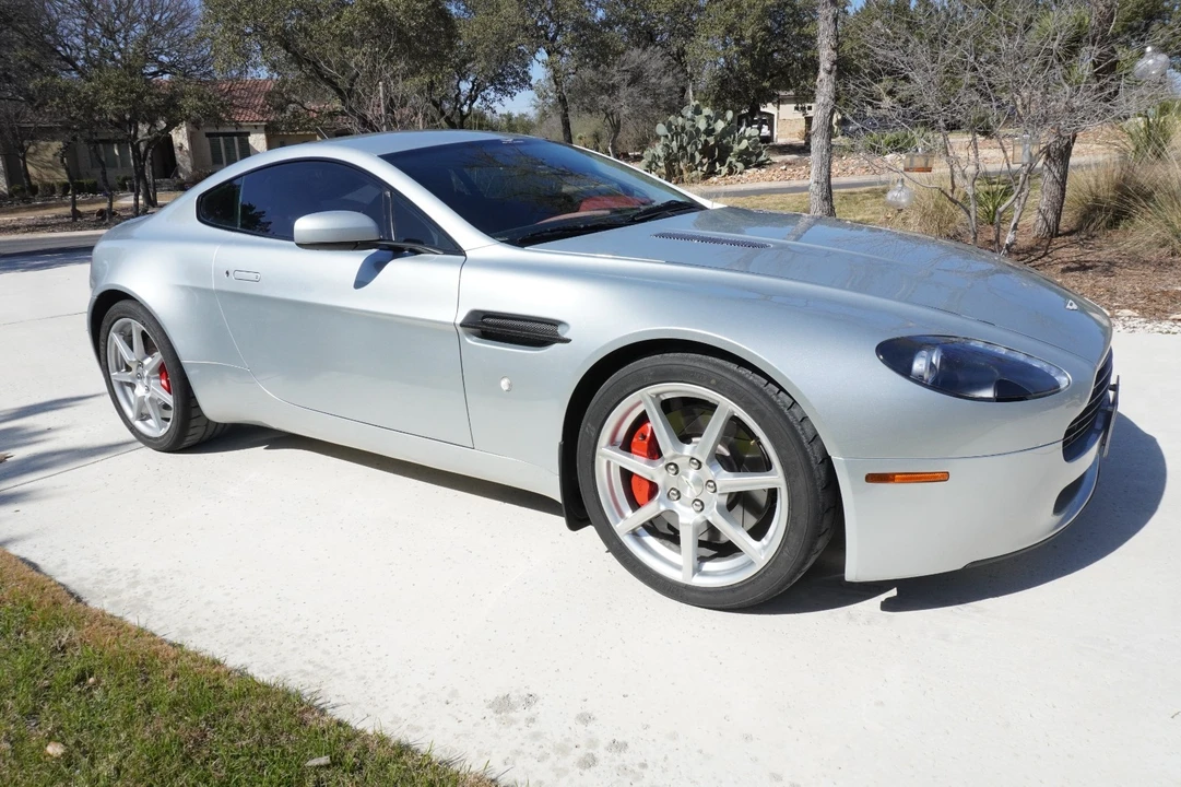 2007 Aston Martin V8 Vantage (2006-2017) - Image 13 of 31