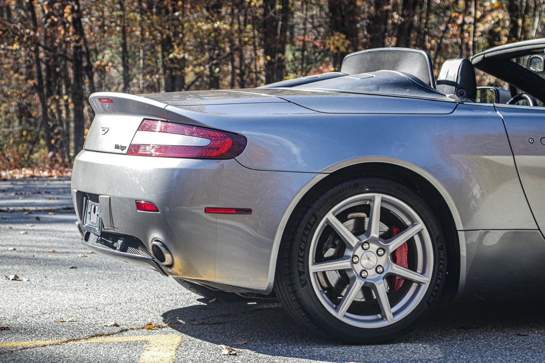 2007 Aston Martin V8 Vantage (2006-2017) - Image 12 of 21