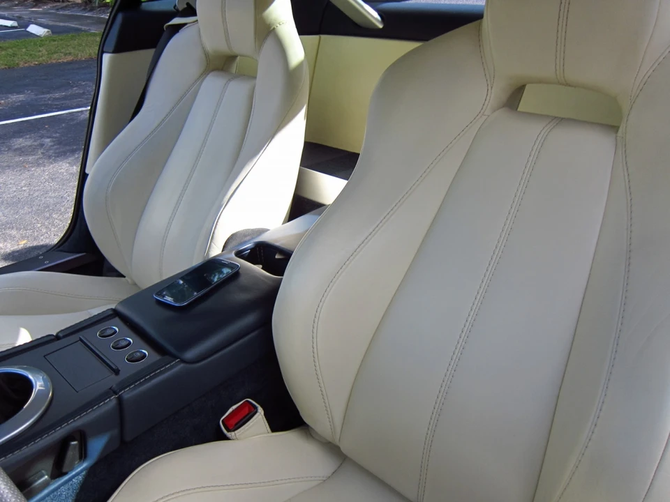2007 Aston Martin Vantage - Image 24 of 28