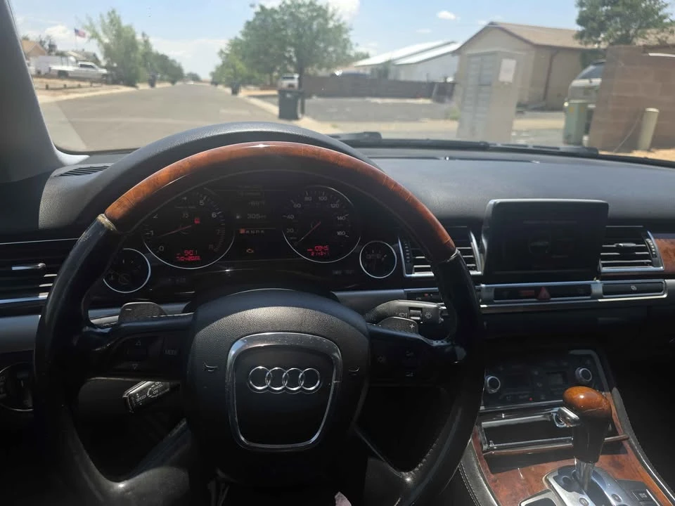 2007 Audi D3 A8 - Image 2 of 9