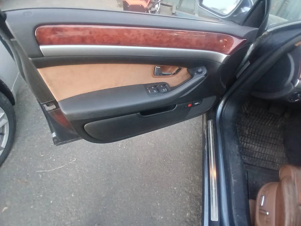 2007 Audi D3 A8 - Image 11 of 11