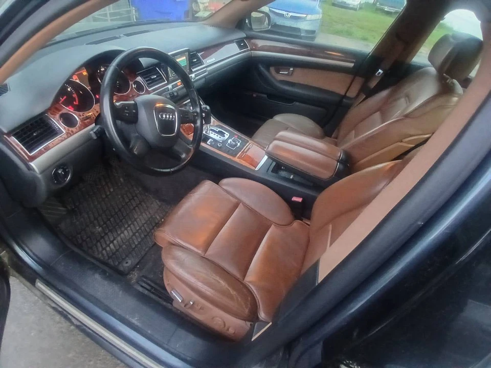 2007 Audi D3 A8 - Image 10 of 11