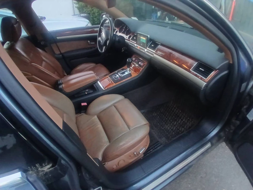 2007 Audi D3 A8 - Image 9 of 11