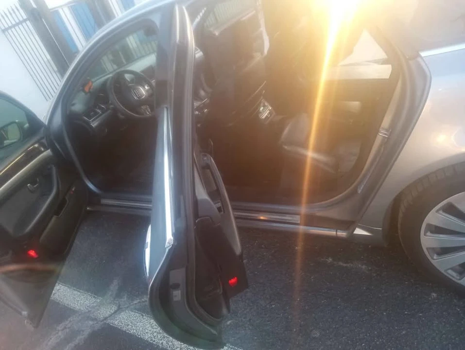 2007 Audi D3 A8 - Image 4 of 6