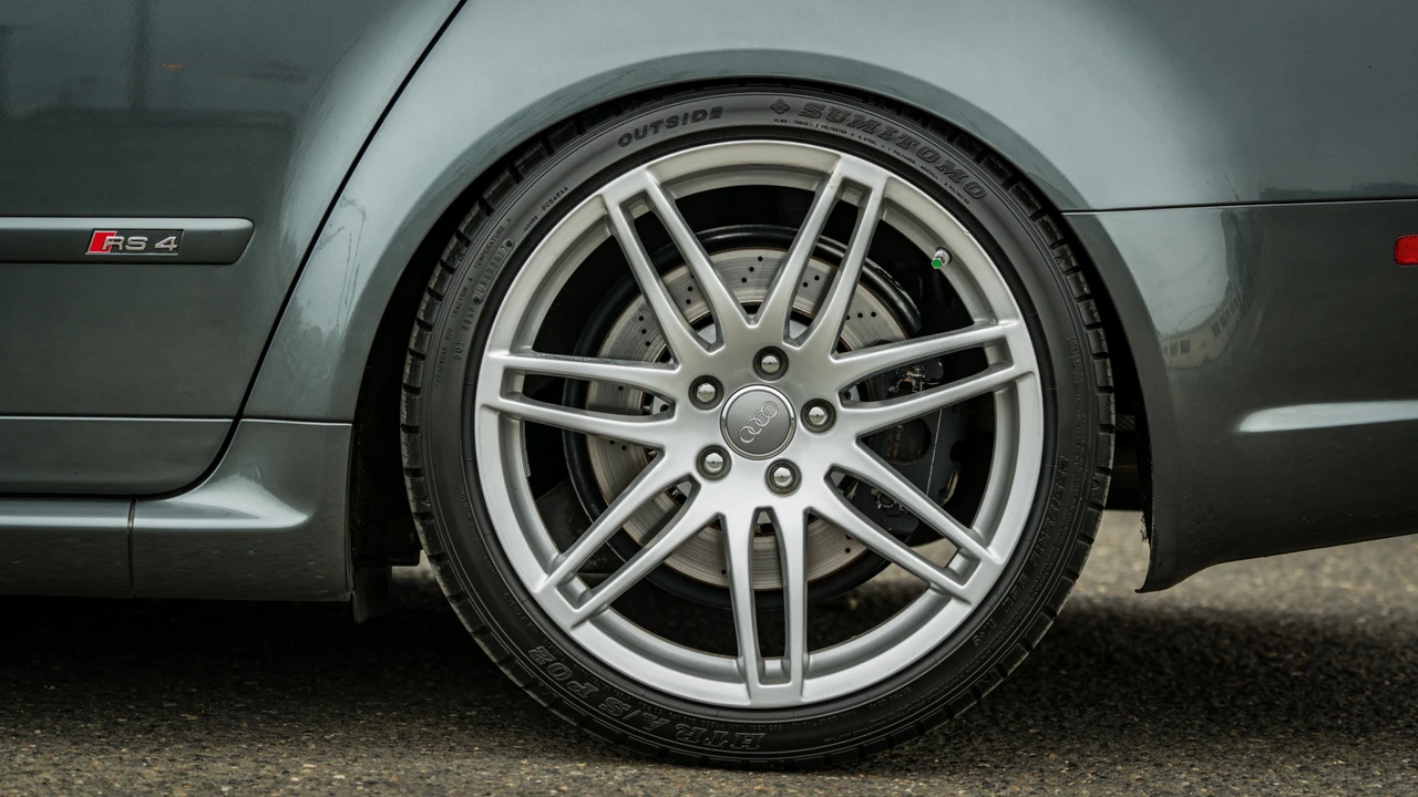 2007 Audi B7 RS4 - Image 13 of 31