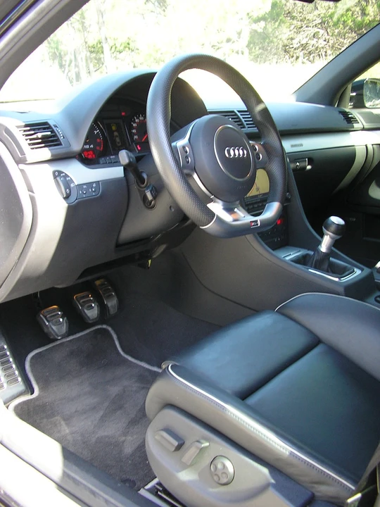 2007 Audi B7 RS4 - Image 8 of 18