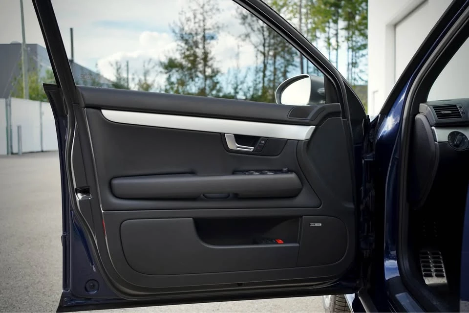 2007 Audi B7 RS4 - Image 10 of 20