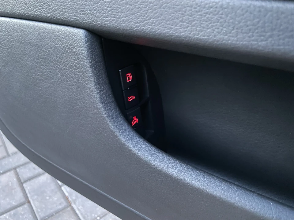 2007 Audi B7 RS4 - Image 24 of 31