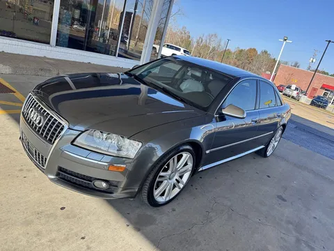 2007 Audi S8