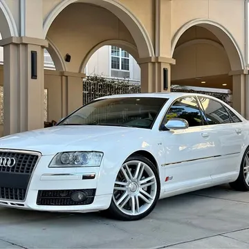 2007 Audi S8 Quattro Sedan 4D