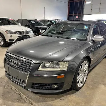 2007 Audi S8 Quattro Sedan 4D