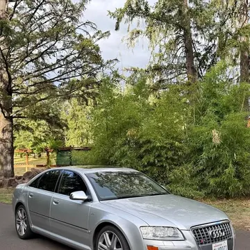 2007 Audi S8 Quattro Sedan 4D