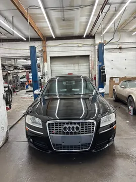 2007 Audi S8 Quattro Sedan 4D