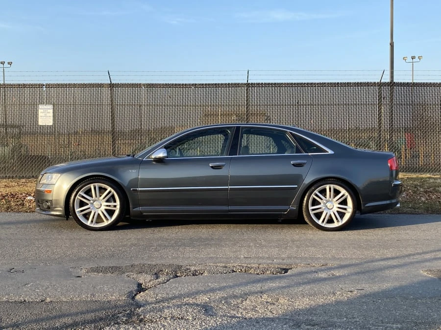 2007 Audi D3 S8 - Image 2 of 8