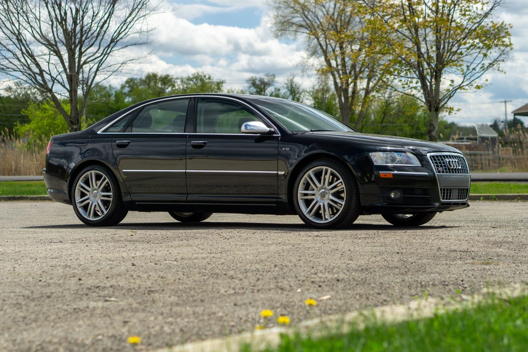 2007 Audi D3 S8 - Image 2 of 31