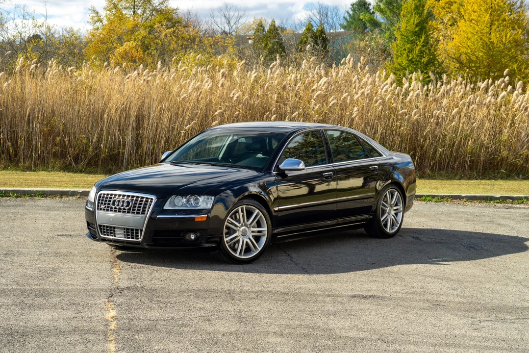2007 Audi D3 S8 - Image 2 of 31