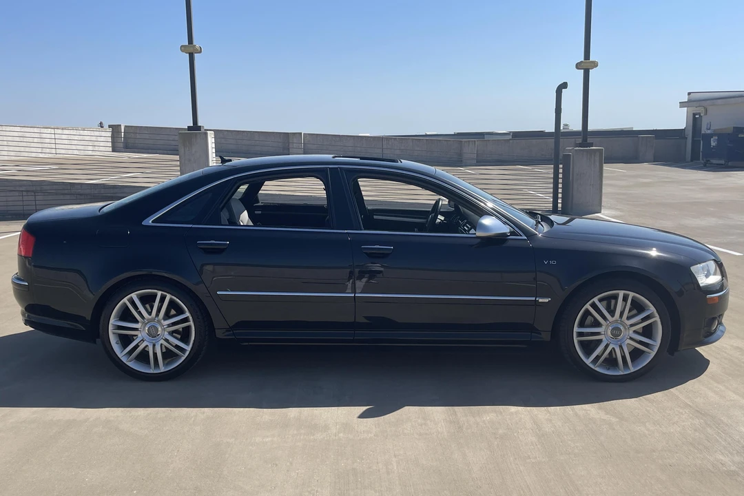 2007 Audi D3 S8 - Image 3 of 31