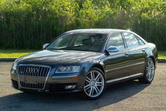 2007 Audi S8