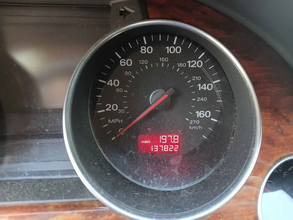 2007 Audi D3 A8 - Image 2 of 2