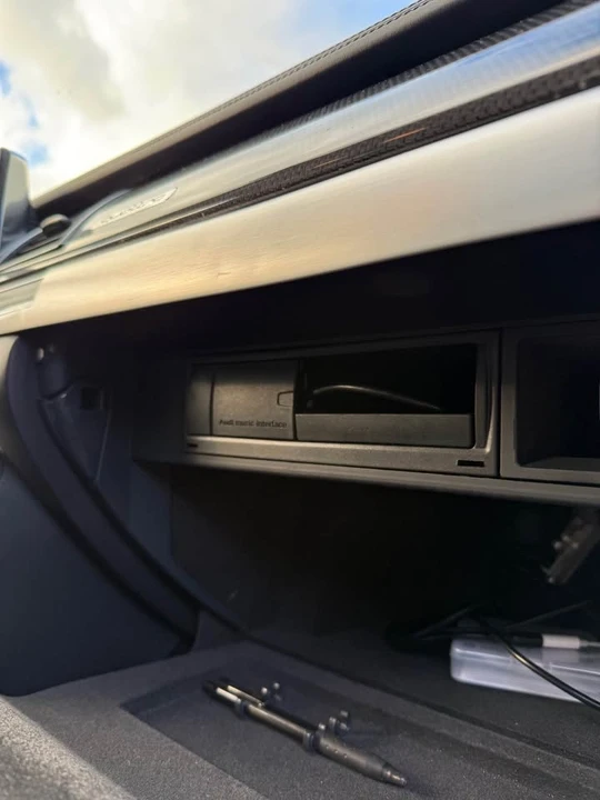 2007 Audi D3 S8 - Image 13 of 20