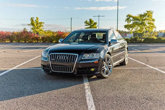 2007 Audi S8 V10