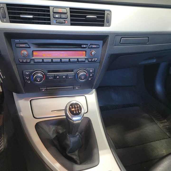 2007 BMW E90 3 Series Sedan - Image 10 of 12